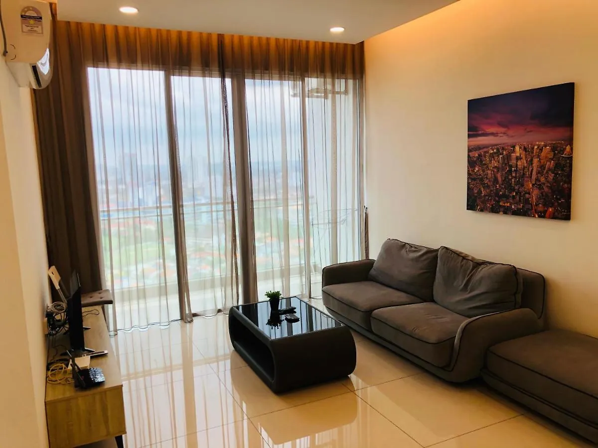Paragon Suite Homestay By Antlerzone Johor Bahru 0*,