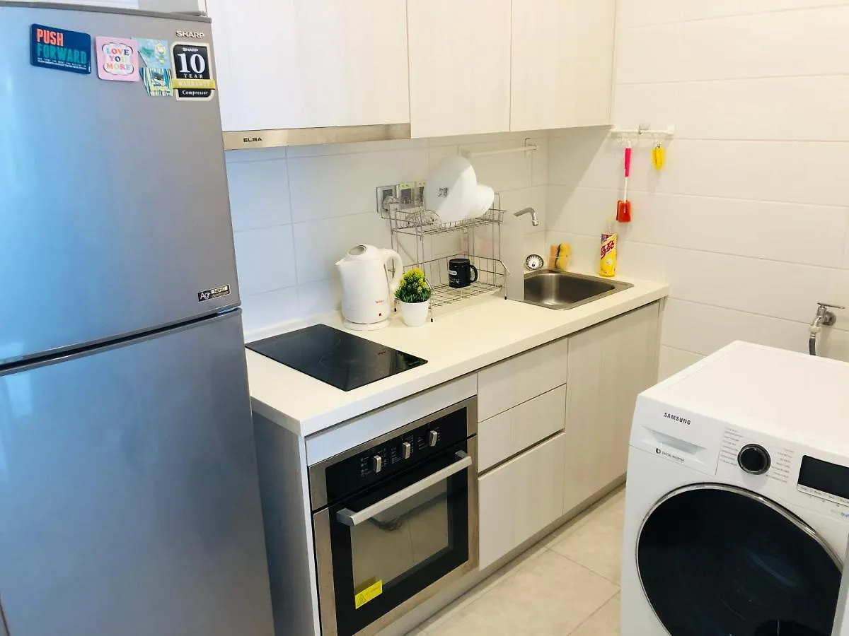Apartment Paragon Suite Homestay By Antlerzone Johor Bahru