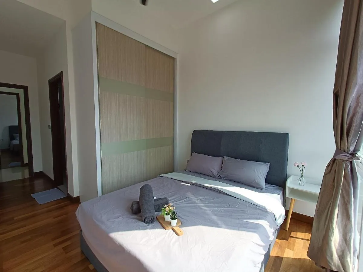 Paragon Suite Homestay By Antlerzone Johor Bahru Apartment