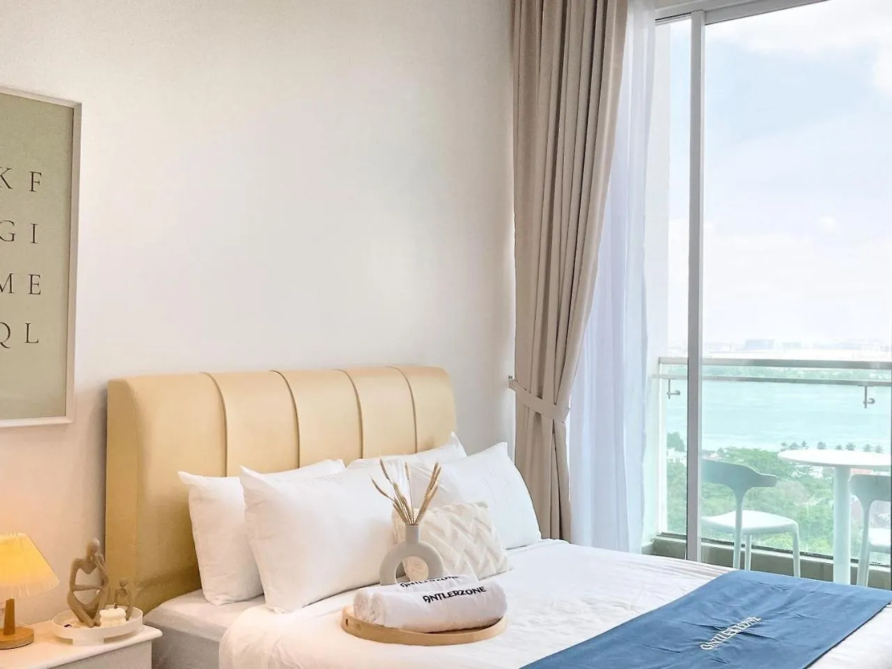 Paragon Suite Homestay By Antlerzone Johor Bahru 0*,  Malaysia