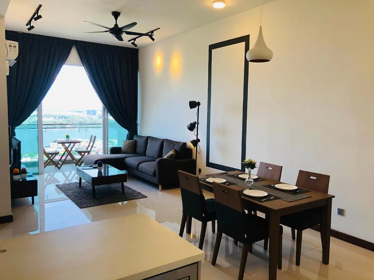 Lägenhet Paragon Suite Homestay By Antlerzone Johor Bahru