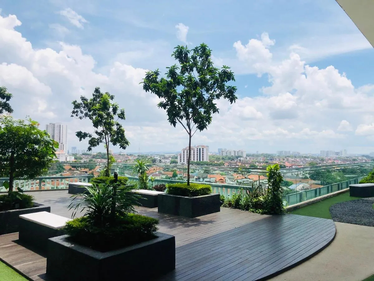 Paragon Suite Homestay By Antlerzone Johor Bahru