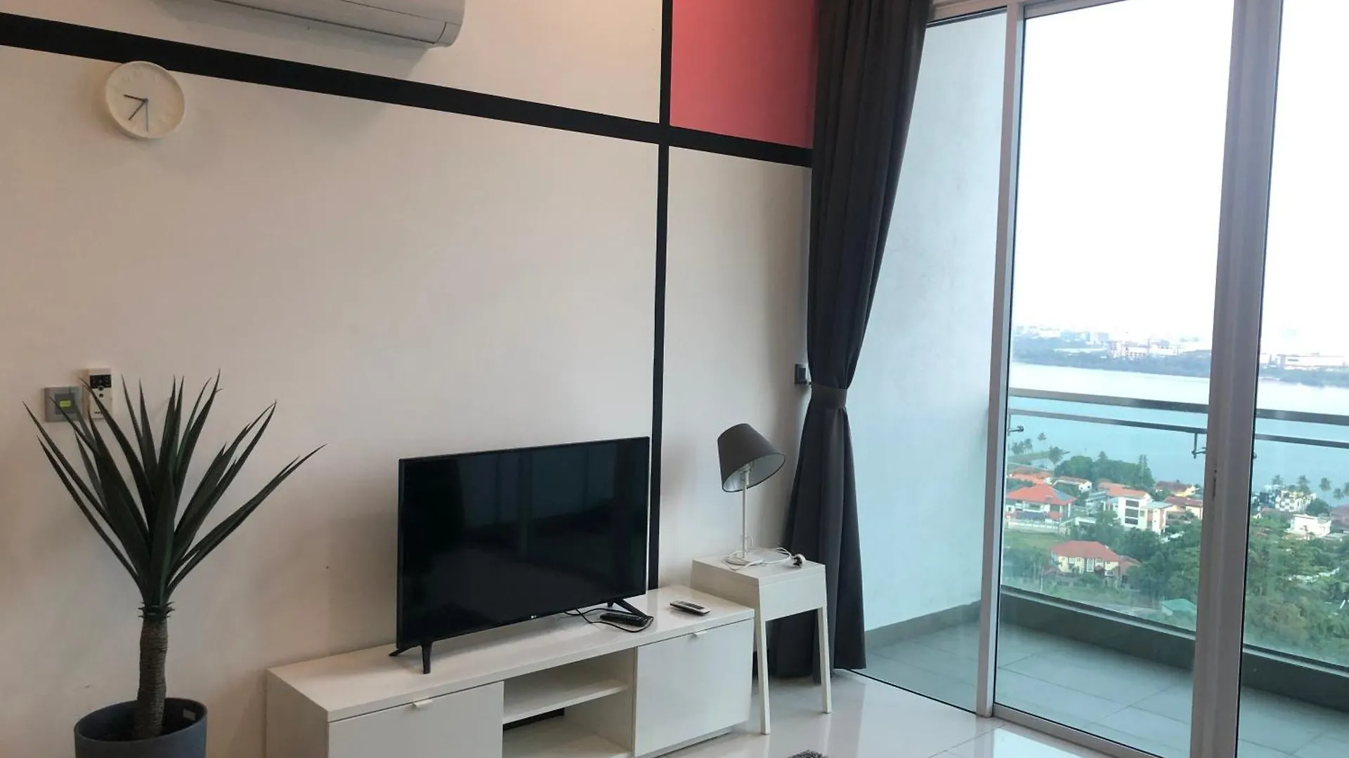Paragon Suite Homestay By Antlerzone Johor Bahru Malezja
